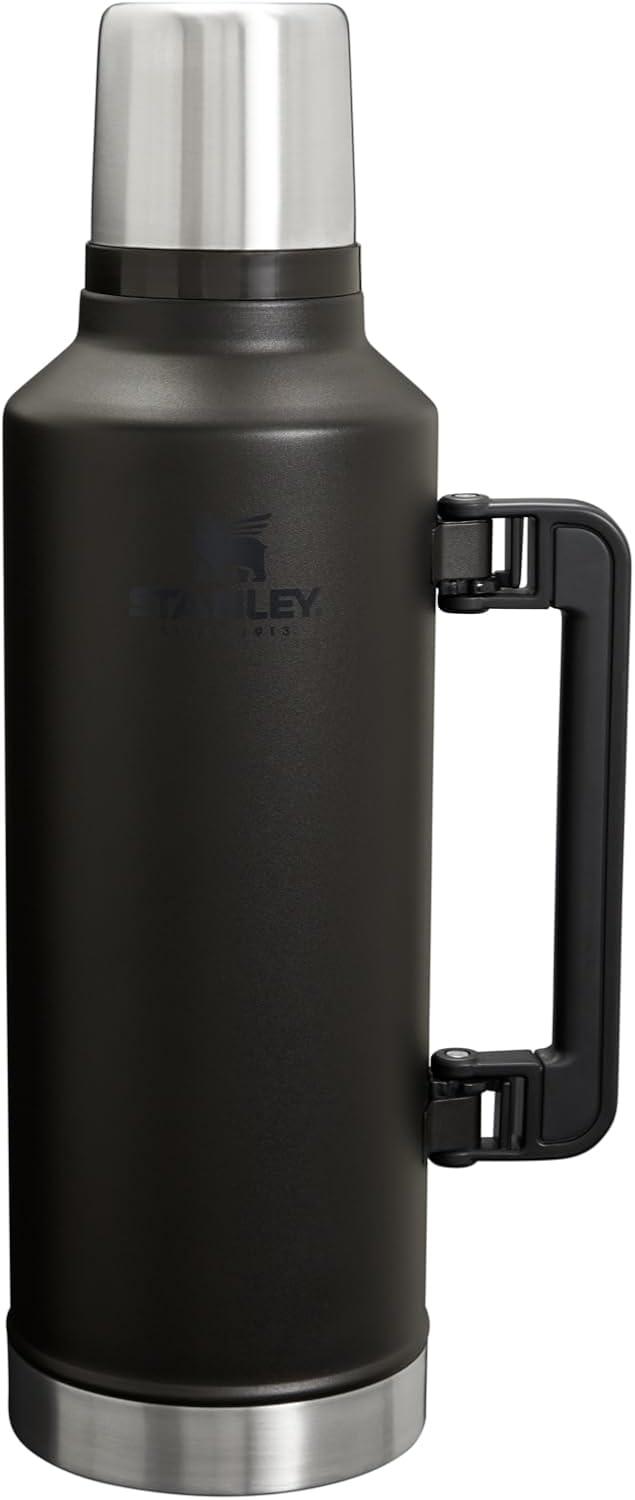 imageStanley Classic Legendary Vacuum BottleBlack 20