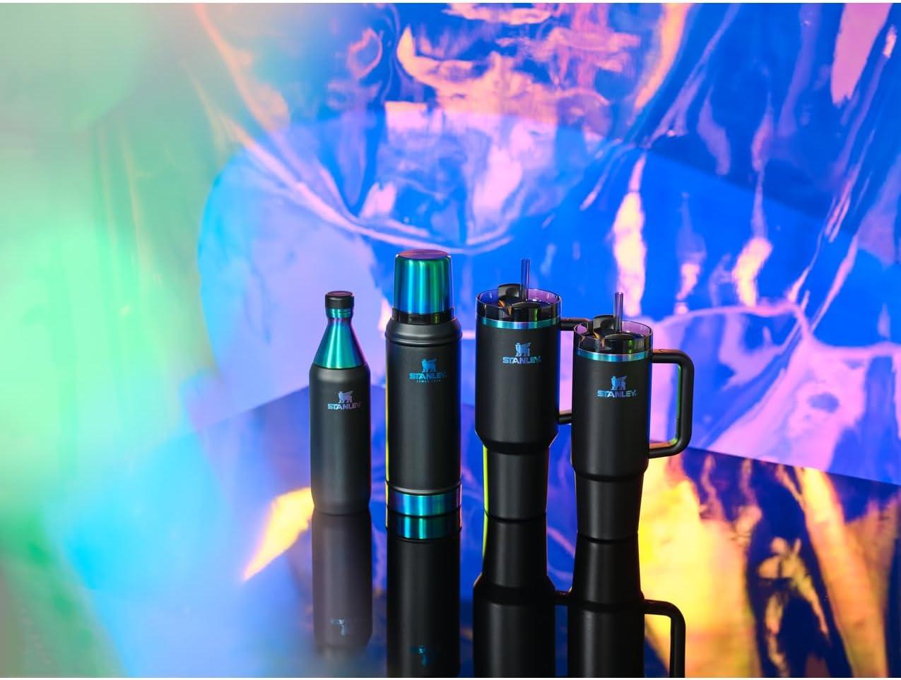 imageStanley Classic Legendary Vacuum BottleBlack Chroma