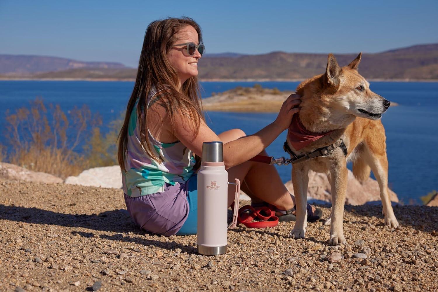 imageStanley Classic Legendary Vacuum BottleBlaze Orange