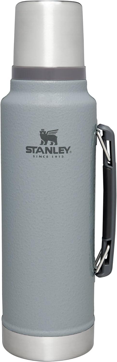 imageStanley Classic Legendary Vacuum BottleHammertone Silver