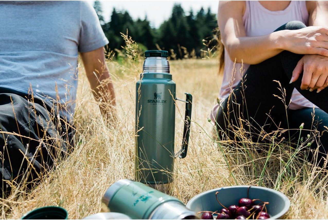 imageStanley Classic Legendary Vacuum BottleMatte Black