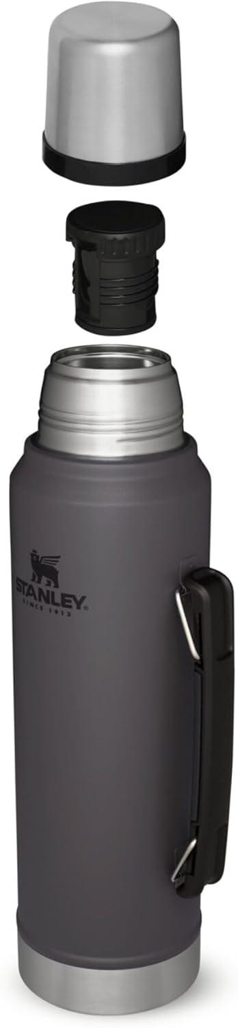 imageStanley Classic Legendary Vacuum BottleMatte Black