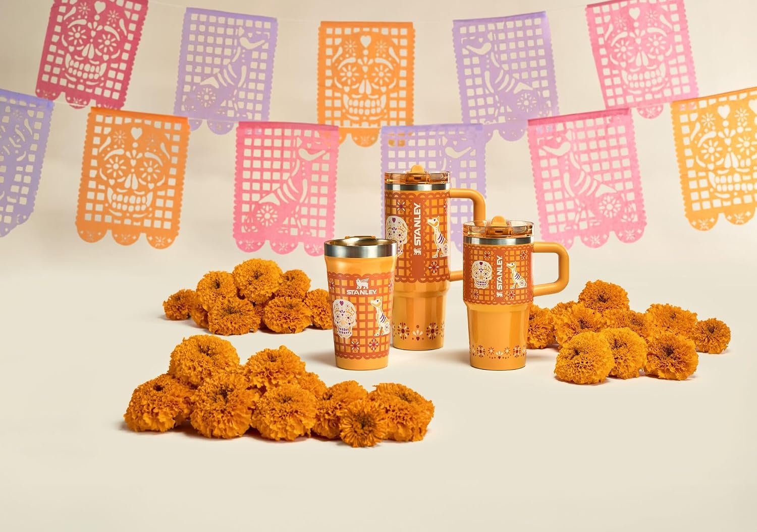 image:imageSTANLEY Quencher ProTour Flipstraw Tumbler 20 oz Marigold Papel PicadoMarigold Papel Picado
