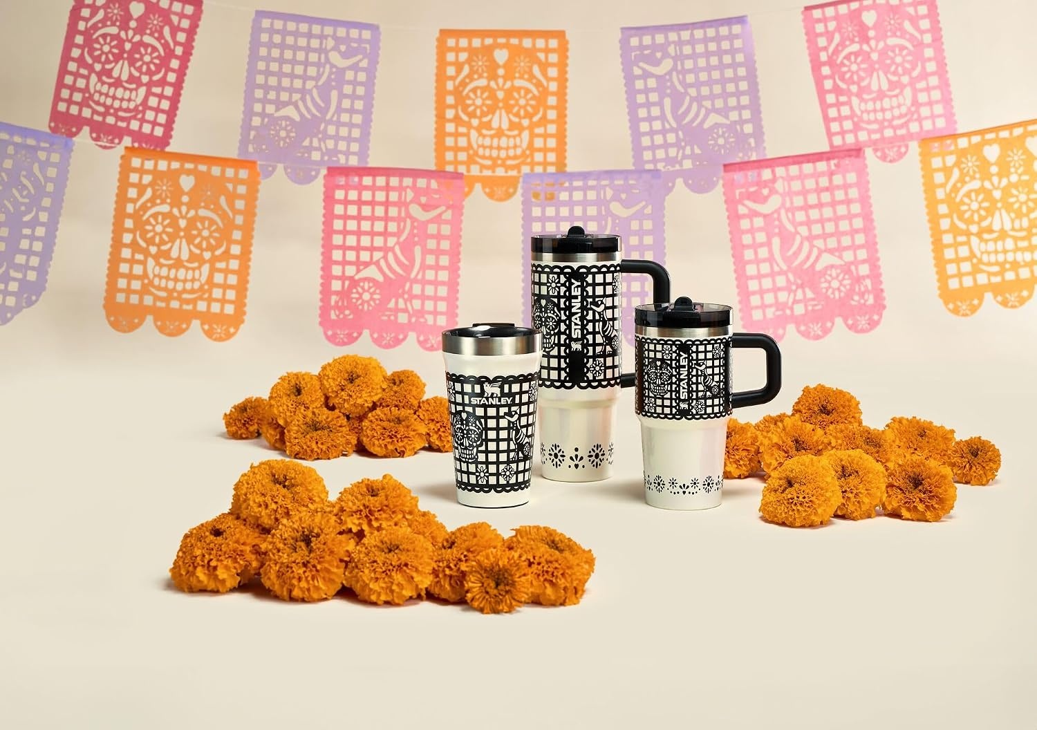 image:imageSTANLEY Quencher ProTour Flipstraw Tumbler 20 oz Marigold Papel PicadoSalt Papel Picado